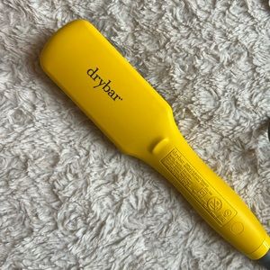 Drybar mini travel size straightening brush